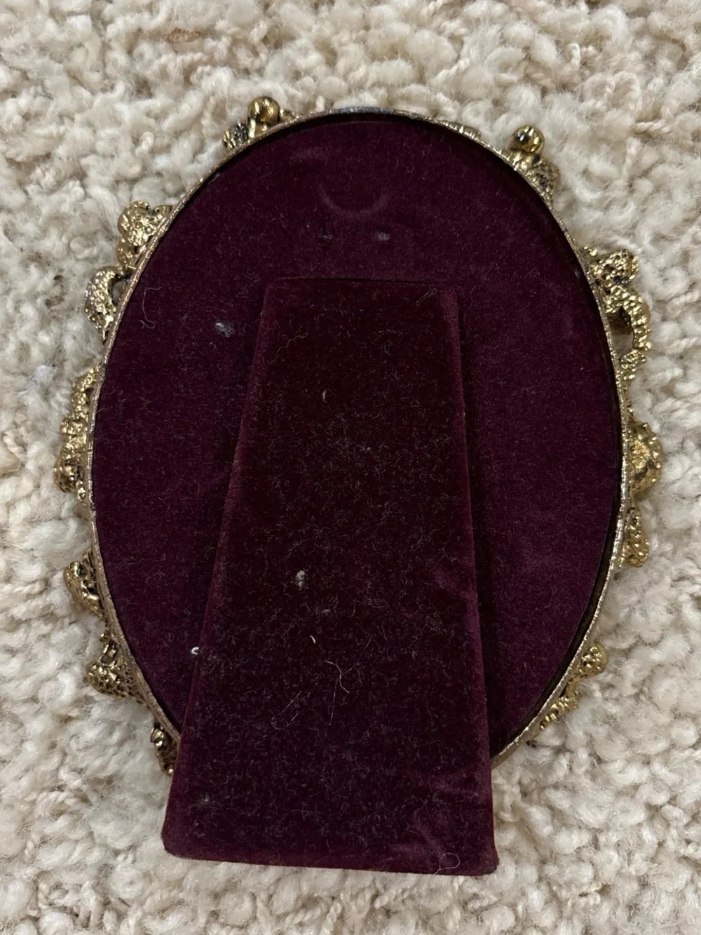 Vintage 1970s Ornate Floral Small Metal Photo Frame Gold Tone Velvet Back 4.75”